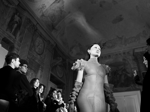 2ee0eeba-913a-4d8f-8b87-e7aa93cb3f07 1