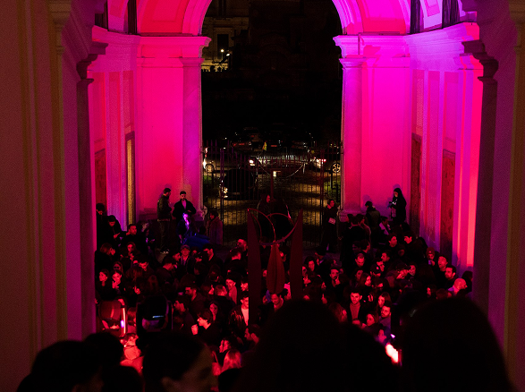 7ae86dac-f454-4b71-8633-470777d63a99 1